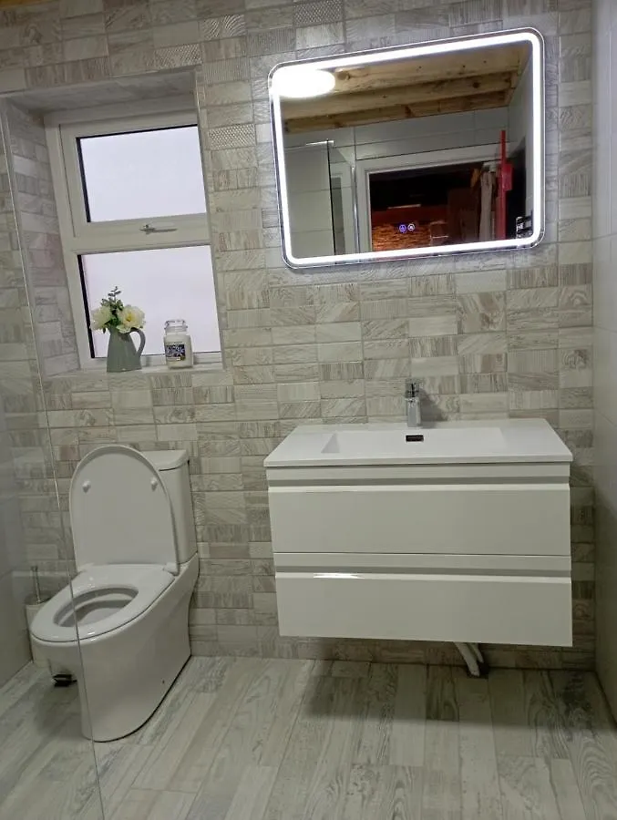 Tiernan'S Luxury Cottages Charlestown
