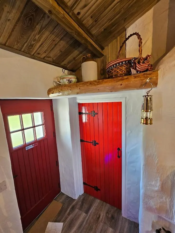 Tiernan'S Luxury Cottages Charlestown 0*,  Ireland