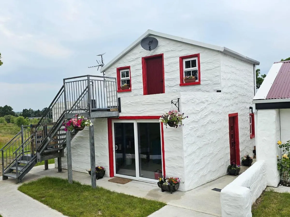 Tiernan'S Luxury Cottages Charlestown Ireland
